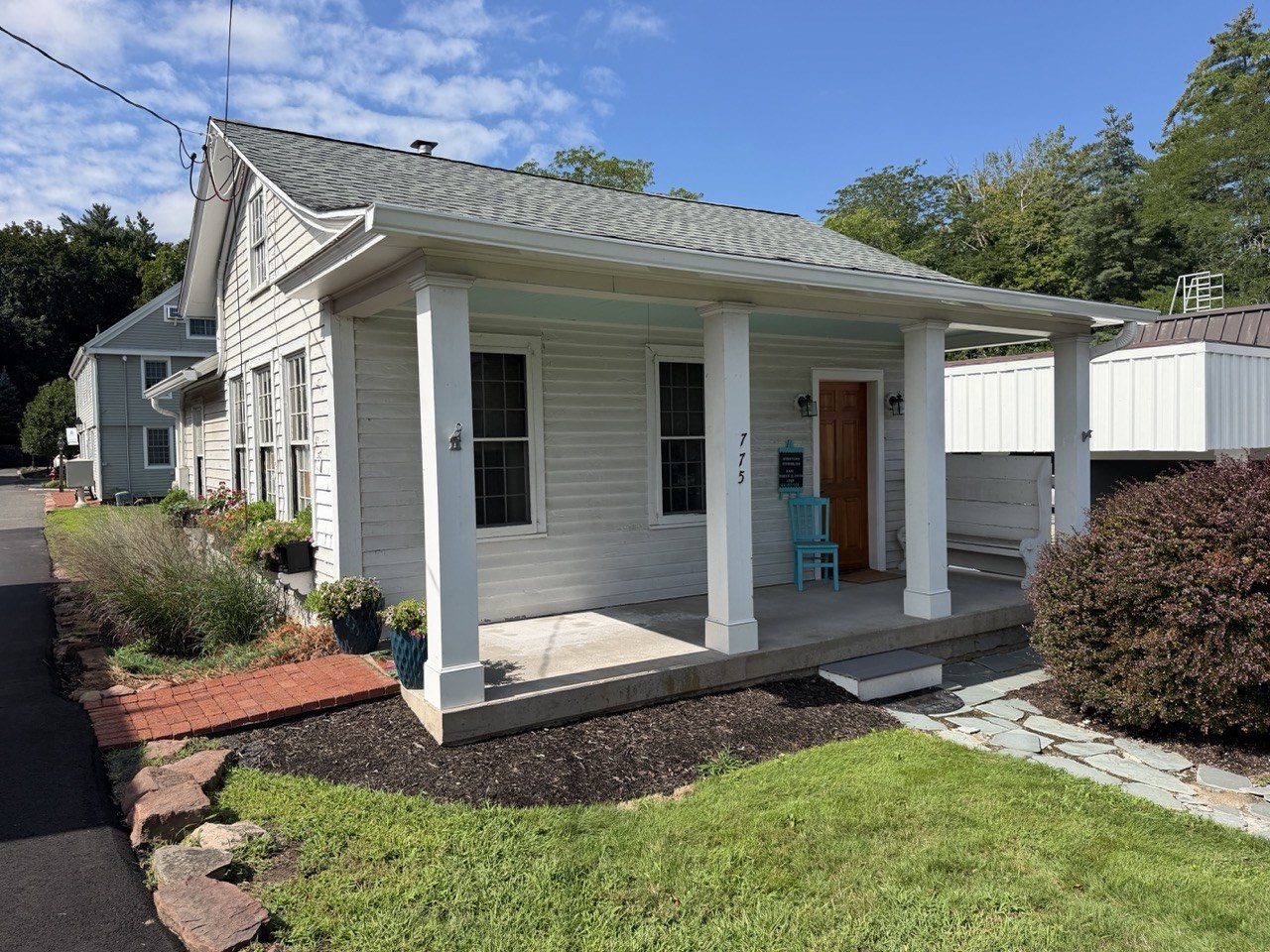 775 Farmington Avenue